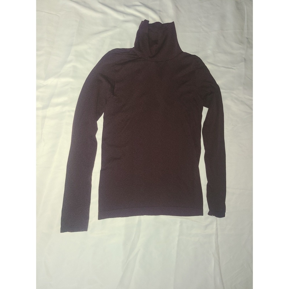 Athleta  Flurry Peak Turtleneck Top Plum Burgundy Textured Size M 486817